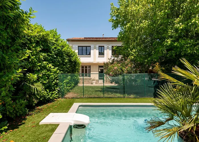 فيلة La Casa Grande - Piscine - Wifi - Parking قرقشونه